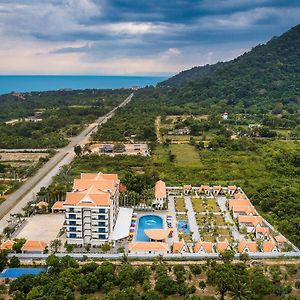 Vakara Hotel Kep